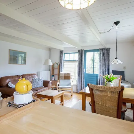 Дом отдыха Eb